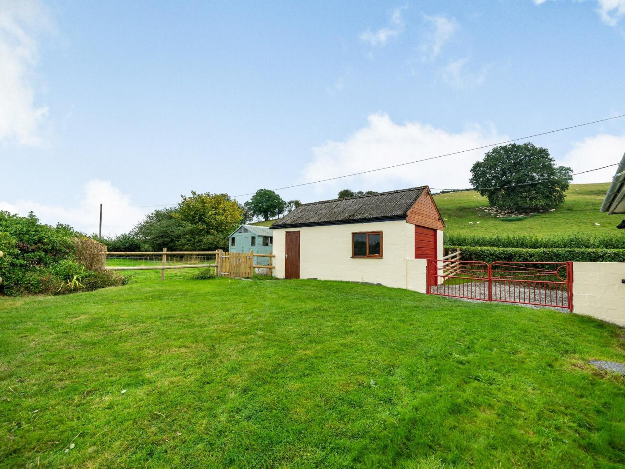 Meadowcroft Vila Bettws Disserth Exterior foto